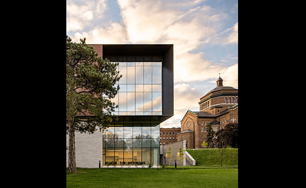 Sacré-Coeur-de-Montréal Hospital: Photo Tour