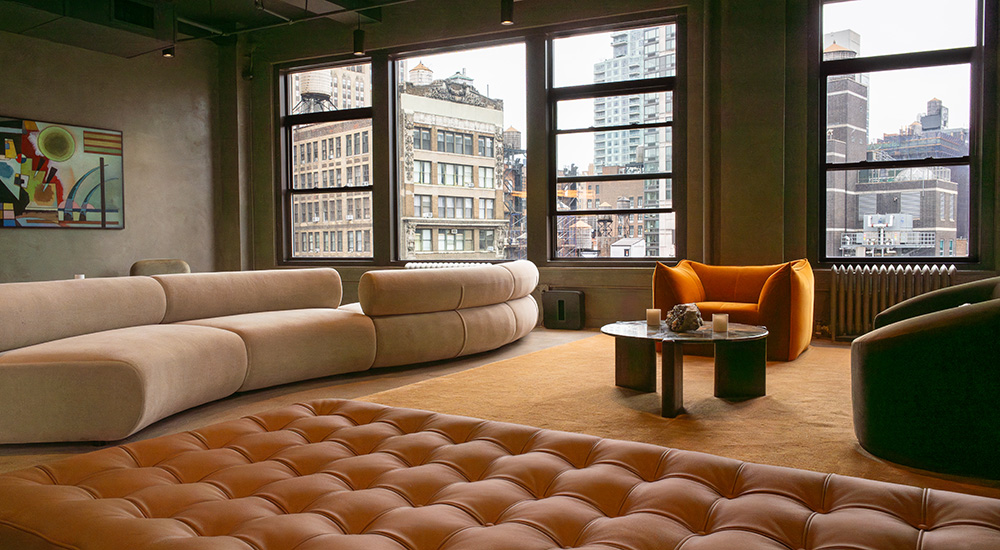 Velour Medical Flagship, New York: Photo Tour, slide 3
