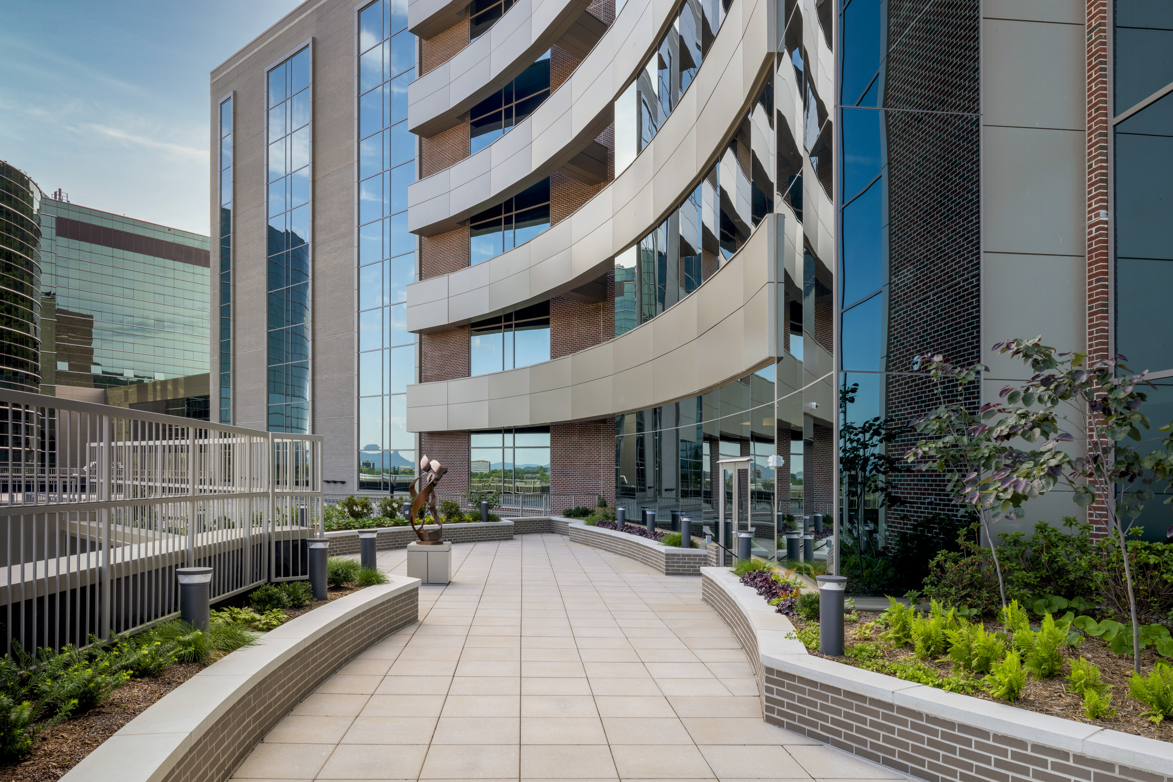 Carilion Roanoke Memorial Hospital Outlines Stacking Strategy To Expand Cardiovascular, ED Services On Campus, slide 2