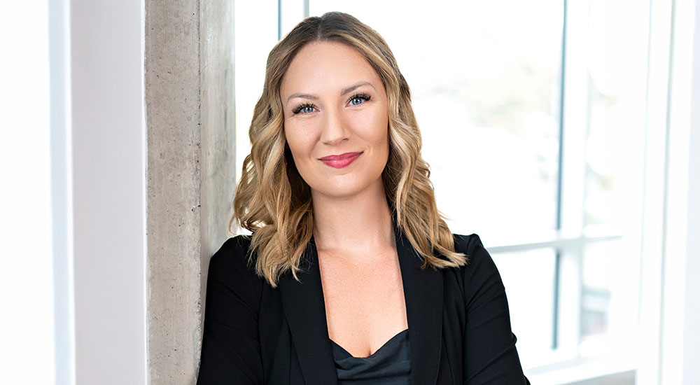 HCD Rising Star: Justine Baltessen, slide 0